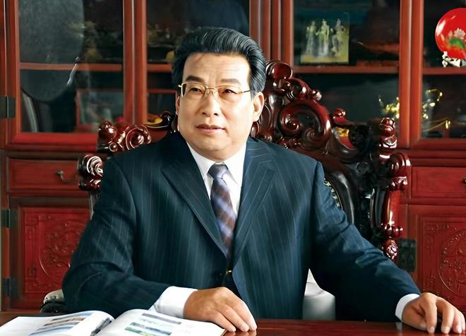拥身价4770亿一位外地老板闯进前三开元棋牌山东2025年十大富豪揭晓坐(图3)