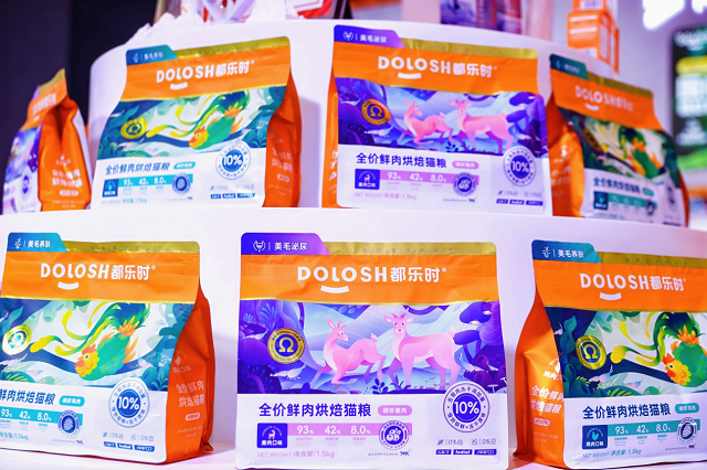 首款磷虾鹿肉烘焙猫粮惊喜亮相它博会开元棋牌欧睿权威认证都乐时携国内(图6)